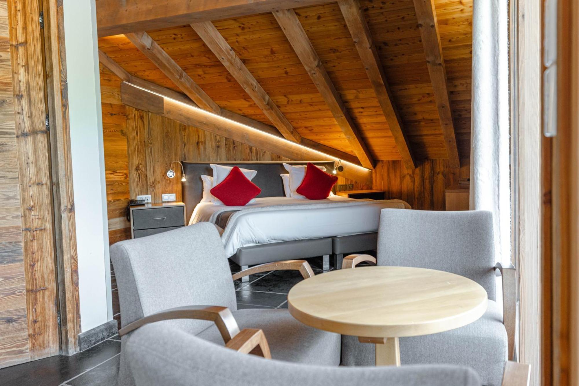 Hotel Alpina & Spa - Restaurant Oxalis Les Gets Exterior photo
