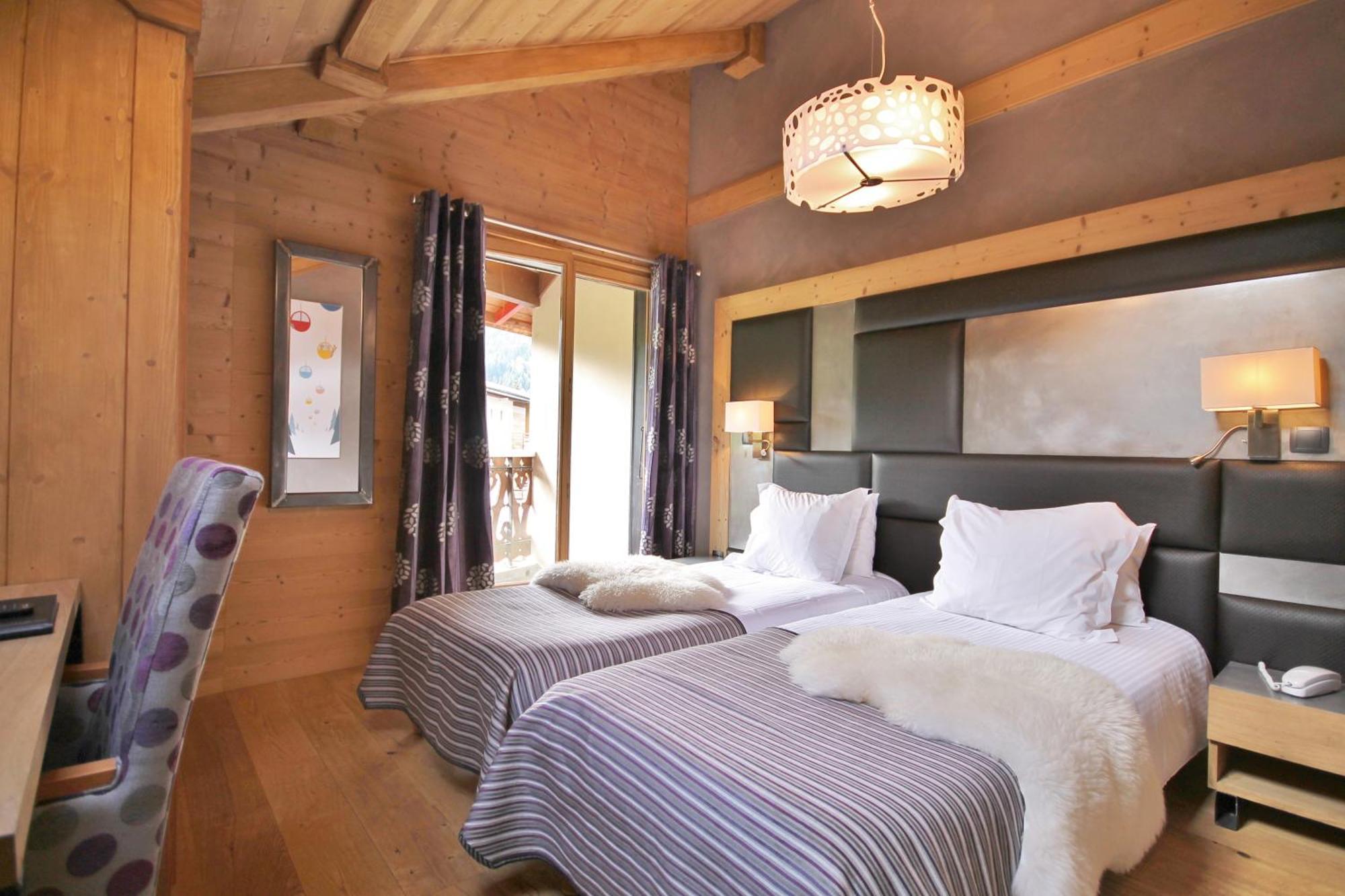 Hotel Alpina & Spa - Restaurant Oxalis Les Gets Room photo